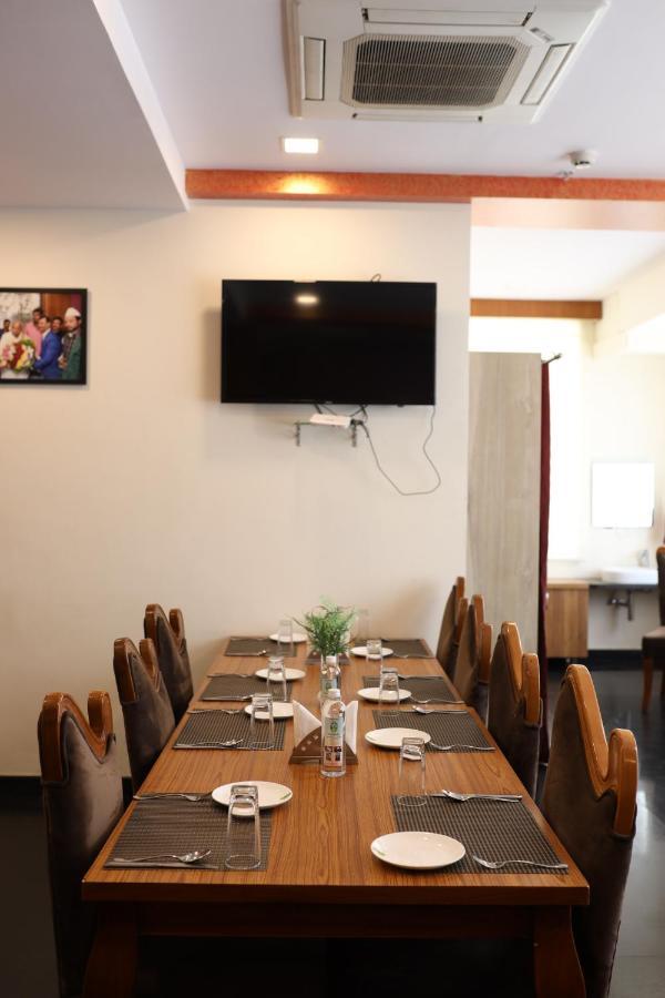 Npg Hotel Bangalore Just 10 Mins Drive From The Kempegowda International Airport Eksteriør bilde