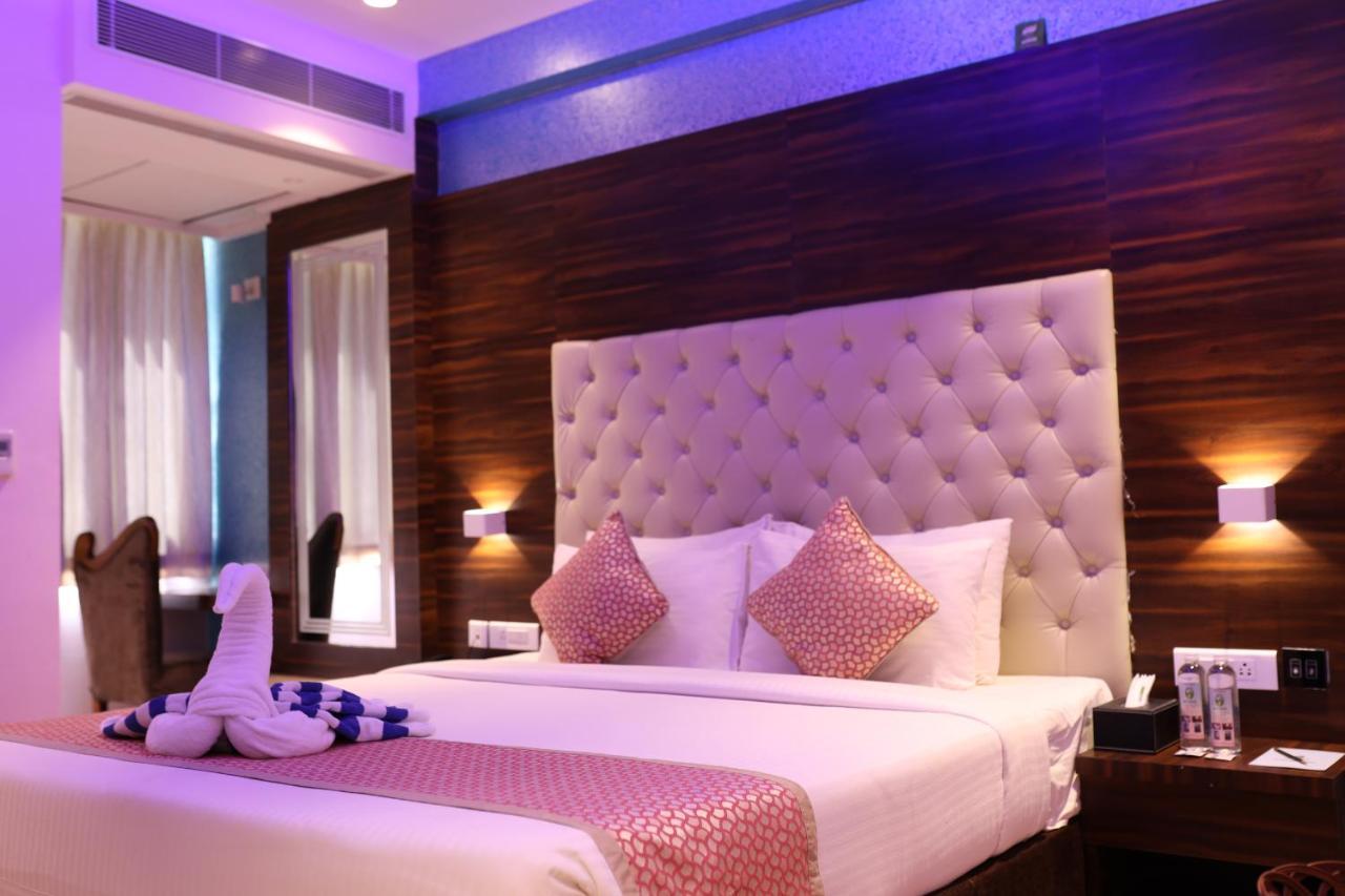 Npg Hotel Bangalore Just 10 Mins Drive From The Kempegowda International Airport Eksteriør bilde