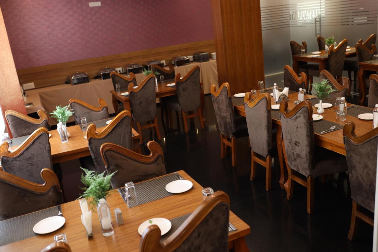 Npg Hotel Bangalore Just 10 Mins Drive From The Kempegowda International Airport Eksteriør bilde