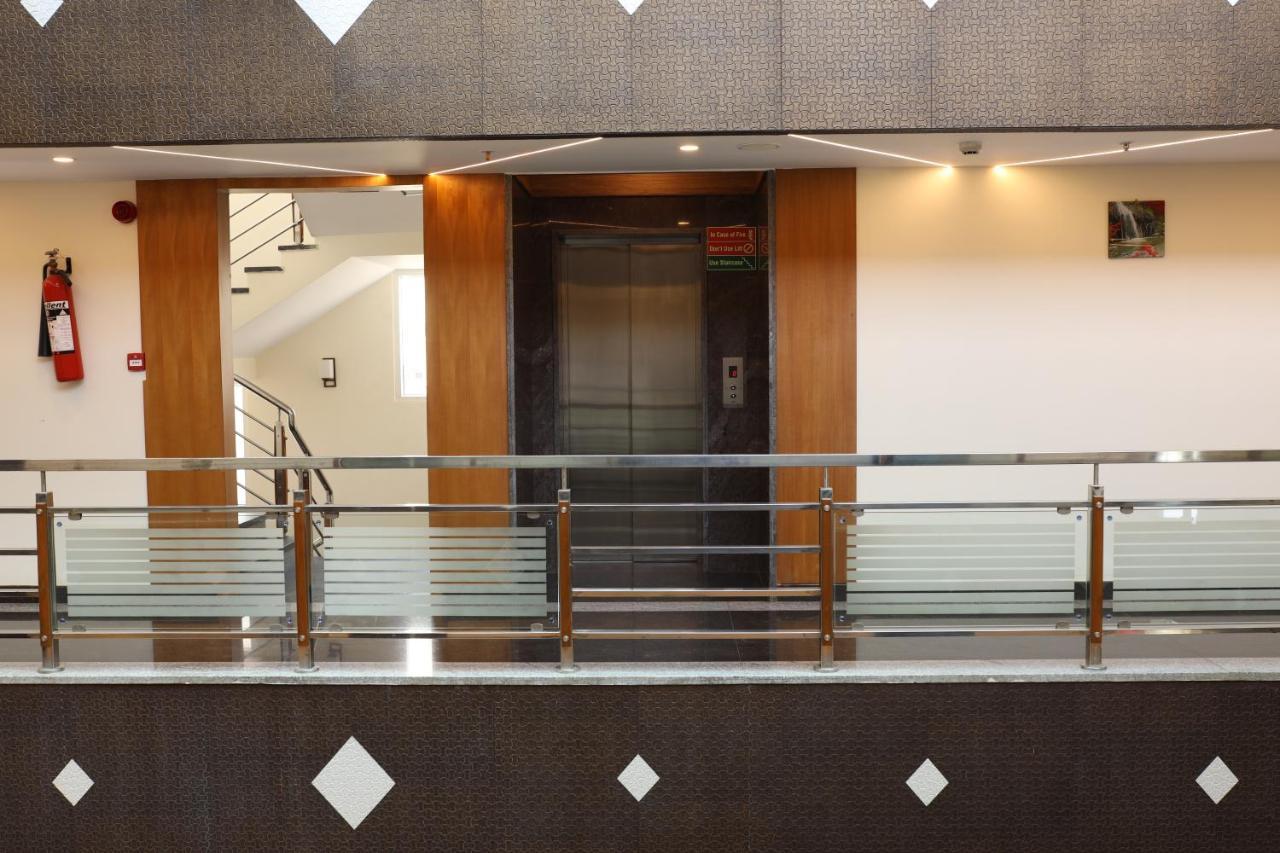 Npg Hotel Bangalore Just 10 Mins Drive From The Kempegowda International Airport Eksteriør bilde